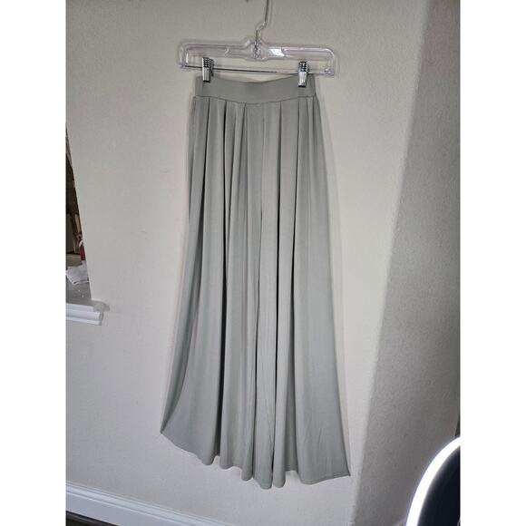 PRIVY Privately Privileged Ribbed Wide Leg Pants Sage Green Size Small NWT - Picture 3 of 6